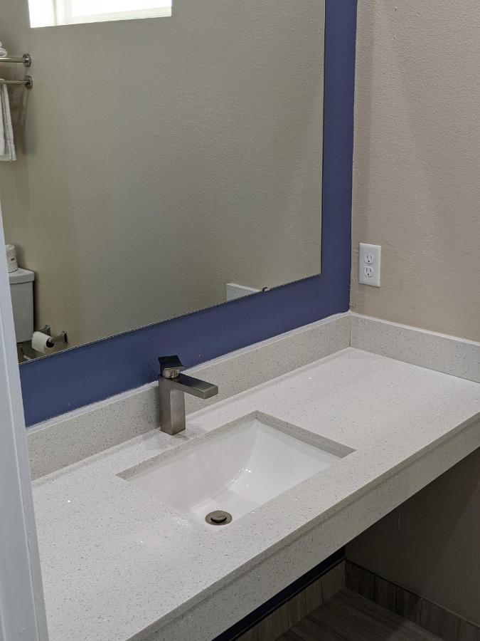 Holiday Inn Motel Aransas Pass Exterior photo